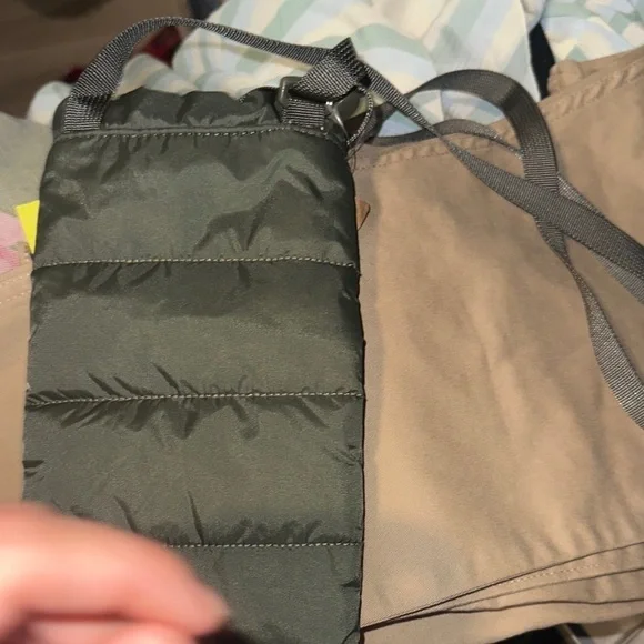 Eddie Bauer Olive Quilted Pouch - Picture 3 of 8